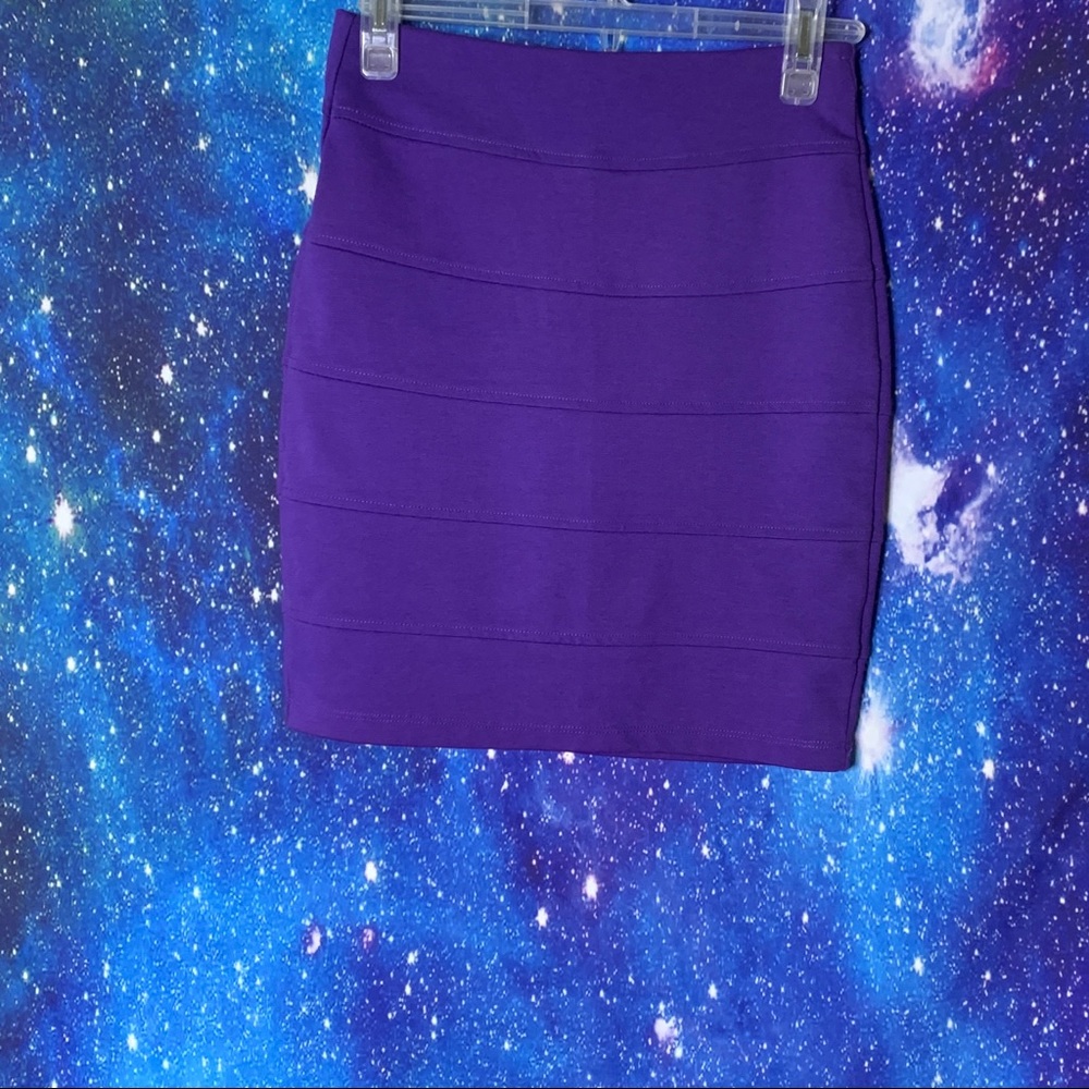 Basic House- Purple Elastic Waist Miniskirt size Small